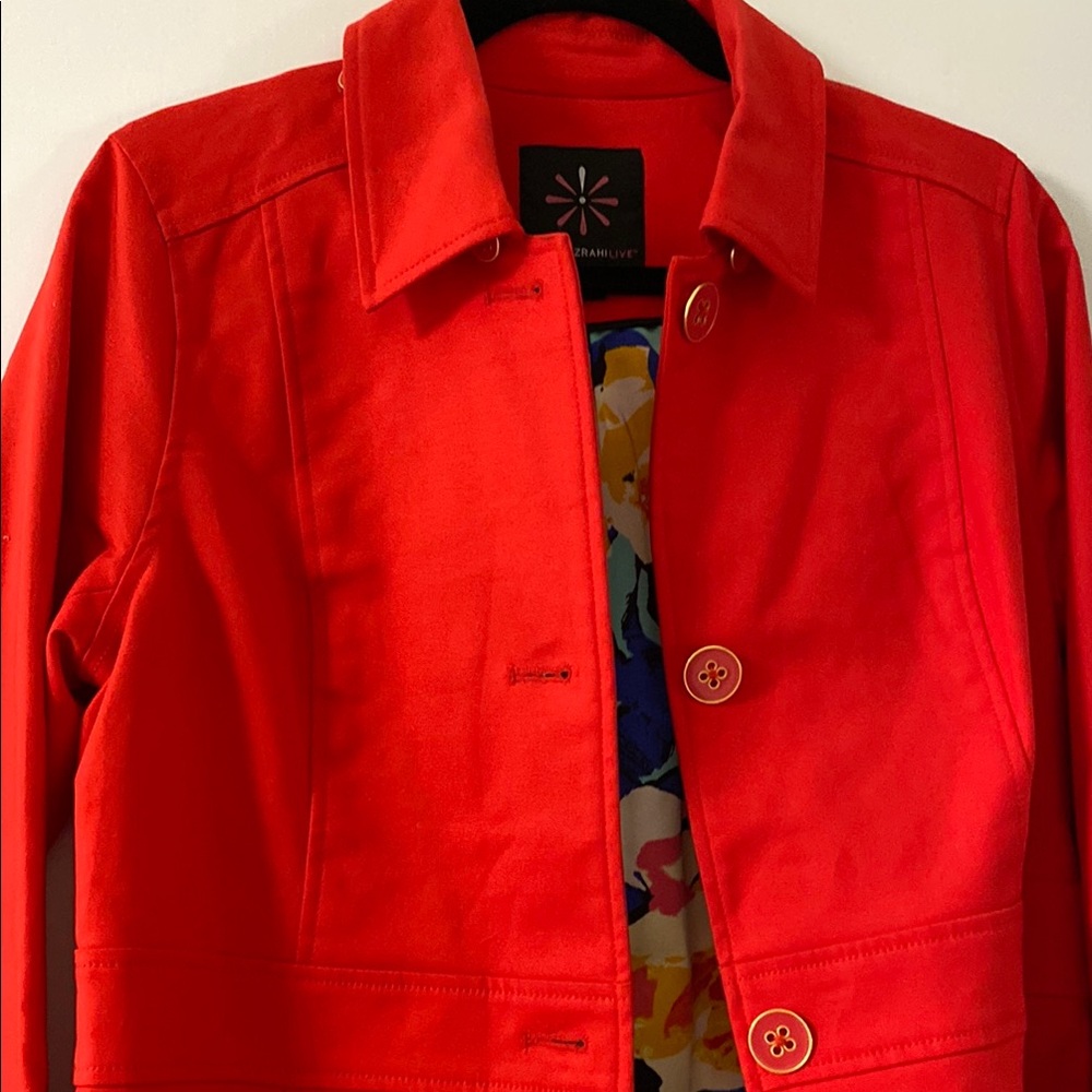 BE READY FOR THE SNOW!!Isaac Mizrahi Red Trench Coat Classic A-line Design